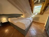 Posteľ alebo postele v izbe v ubytovaní Studio Apartments Baia Azzurra 7