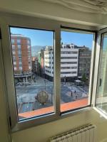 Widok na miasto Oviedo z tego apartamentu