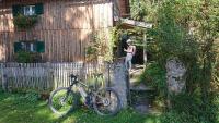Jazda na bicykli v okolí ubytovania Knödl-Alm Waldhäusl