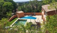 Basen w obiekcie La Villa Michèle, domaine sur les hauteurs de Pézenas lub w pobliżu