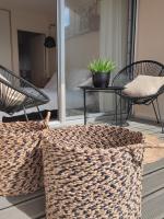 Część wypoczynkowa w obiekcie Le 3 appartement vue mer avec jardin 100m de la plage et de la thalasso