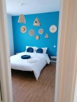 Plan piętra w obiekcie Maison arborée dans le village de Megier