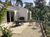 Ogród w obiekcie Maison Île d'Oléron - Proche plage