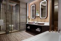 The Ritz-Carlton, Nanjingにあるバスルーム