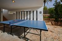 Stolný tenis v ubytovaní Villa Punta des Port 13 by dracmallorca alebo v jeho okolí