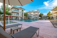 Bazén v ubytování Belek Deluxe Suit nebo v jeho okolí