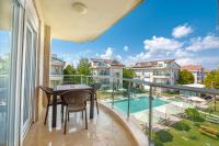 Bazén v ubytování Belek Deluxe Suit nebo v jeho okolí