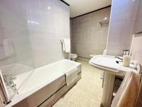 Łazienka w obiekcie Apartamentos Sa Tenassa