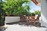 Balkón alebo terasa v ubytovaní Zennova #16 Naftilos Family Summer House