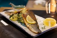 Mâncare la sau în apropiere de acest hotel