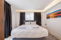 Postel nebo postele na pokoji v ubytování Belek Deluxe Suit