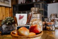 Jídlo v hotelu nebo okolí