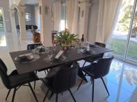 Plan piętra w obiekcie VILLA PALMIER avec PISCINE CHAUFFÉE PRIVÉE proche D'UZES ET ANDUZE