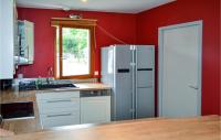 Kuchnia lub aneks kuchenny w obiekcie 4 Bedroom Beautiful Home In Garein