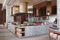 Jídlo v hotelu nebo okolí