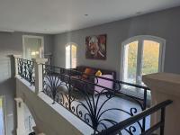 Część wypoczynkowa w obiekcie VILLA PALMIER avec PISCINE CHAUFFÉE PRIVÉE proche D'UZES ET ANDUZE