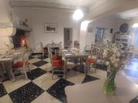 Posezení v ubytování L'Aiguebelle