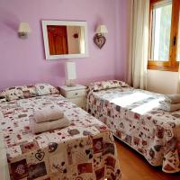Postel nebo postele na pokoji v ubytování Villa totalmente independiente con piscina comunitaria