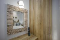 Łóżko lub łóżka w pokoju w obiekcie Semes Luxury Apts by Estia