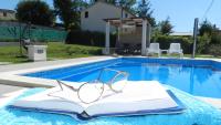 Bazén v ubytování Villa Amoena with Pool and Sauna nebo v jeho okolí