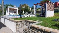 Zahrada ubytování Villa Amoena with Pool and Sauna