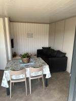 Część wypoczynkowa w obiekcie Cottage parc résidentiel de loisir