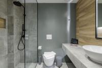 Kúpeľňa v ubytovaní Acropolis Magenta Luxury Suites