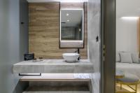Kúpeľňa v ubytovaní Acropolis Magenta Luxury Suites