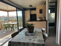 Kuchnia lub aneks kuchenny w obiekcie Cottage parc résidentiel de loisir