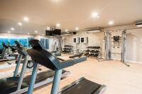 Fitness centrum a/nebo fitness zařízení v ubytování Best Western Patong Beach
