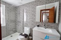 Koupelna v ubytování Casa Nostra - LH195 By Villas Now Ltd