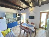 Kuchyňa alebo kuchynka v ubytovaní TROPEA center - unique sea VIEW - Casa dei Coralli