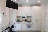 A kitchen or kitchenette at Suite estocolmo