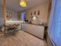 Kuchnia lub aneks kuchenny w obiekcie Studio ZEN hyper centre Cognac