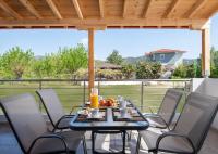 Sikia Village Housesにあるバルコニーまたはテラス