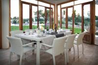 Restauracja lub miejsce do jedzenia w obiekcie Villa President Cosmos