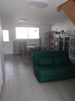 Kuchyňa alebo kuchynka v ubytovaní gîte des Caves