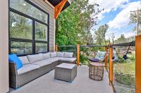 The Alpine Escape by Samsara Resort Top View Downtown 4BR & 3BTHにある庭