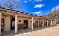 Budova, v ktorej sa hostel nachádza