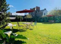 Ogród w obiekcie Appartement Bollyroom - Plage 50m - Rue gratuite