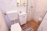 Koupelna v ubytování Lulak Studio Apartments
