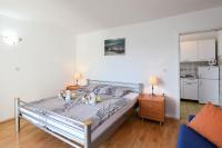 Kuchyň nebo kuchyňský kout v ubytování Lulak Studio Apartments