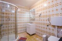 Koupelna v ubytování Lulak Studio Apartments