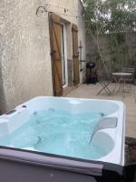 Plán poschodí v ubytovaní Gites de Lyse avec Jacuzzi