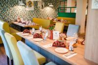 Đồ ăn tại/gần resort