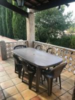 Balkon lub taras w obiekcie Belle Villa provençale avec piscine à Brignoles