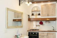 The floor plan of Canal View Historical Apartment