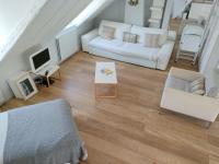Telewizja i/lub zestaw kina domowego w obiekcie Fabulous of Paris for 4 people