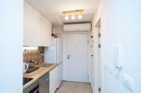 Kuchyňa alebo kuchynka v ubytovaní Lenka Apartment