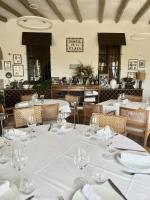 Restaurace v ubytování Hostal de la Plaça - Hotel Boutique